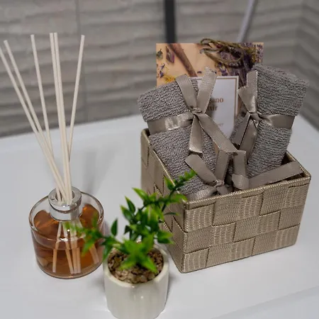 Elite *